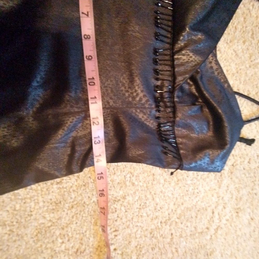 Vintage La Belle Black Snakeskin Dress With Fringe Trim At Bodice - Picture 10 of 10